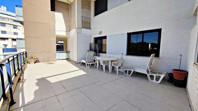 Apartamento de 3 habitaciones en Dénia en venta con piscina - 385.000 € (Ref: 9390898)