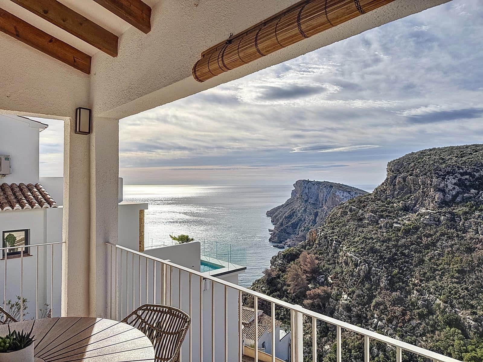 2 makuuhuone Huvila myytävänä paikassa Moraira mukana uima-altaan - 335 000 € (Ref: 9395730)