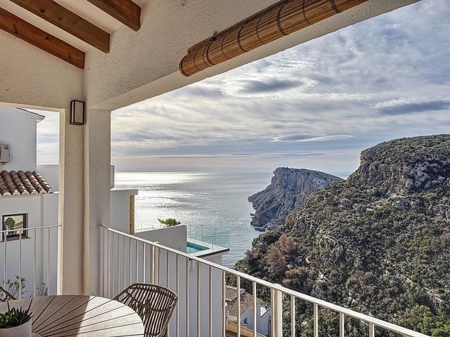 2 makuuhuone Huvila myytävänä paikassa Moraira, Teulada-Moraira mukana uima-altaan - 335 000 € (Ref: 9395730)