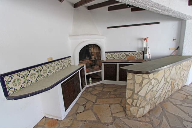 6 camera da letto Villa in vendita in Orba con piscina - 690.000 € (Rif: 9395731)