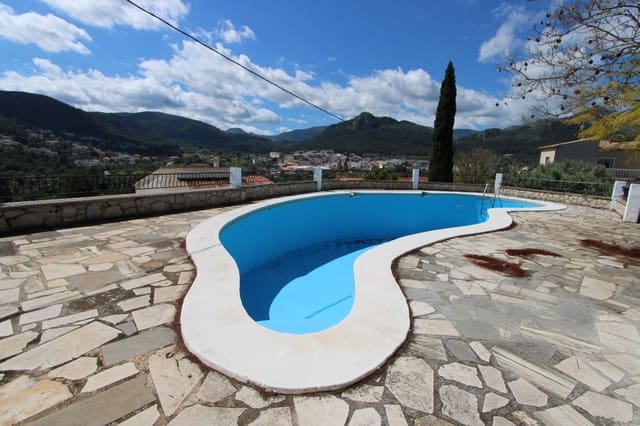 6 camera da letto Villa in vendita in Orba con piscina - 690.000 € (Rif: 9395731)