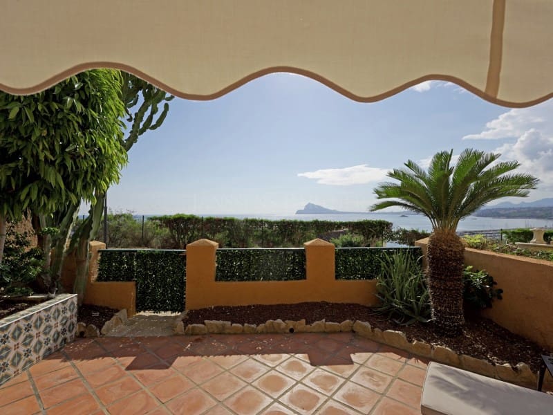 2 bedroom Apartment for sale in Altea - € 399,000 (Ref: 9396755)