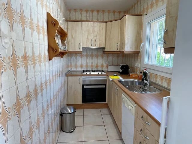 4 makuuhuone Huvila myytävänä paikassa Benissa mukana uima-altaan - 475 000 € (Ref: 9406235)