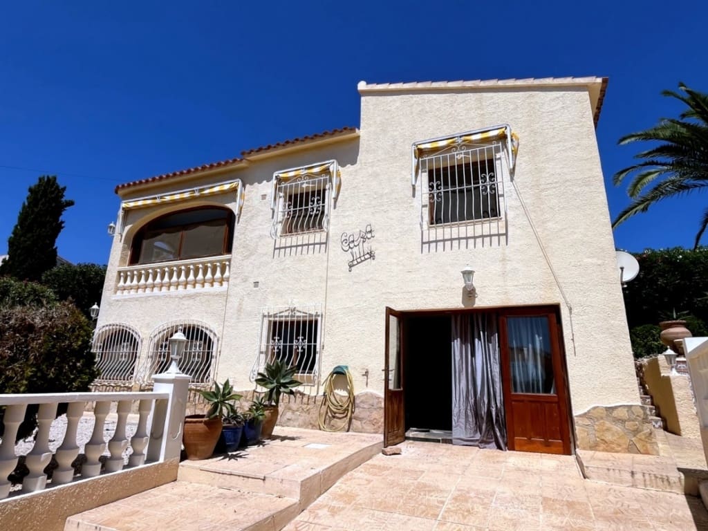 3 chambre Villa/Maison à vendre à Calpe / Calp avec piscine - 490 000 € (Ref: 9406236)