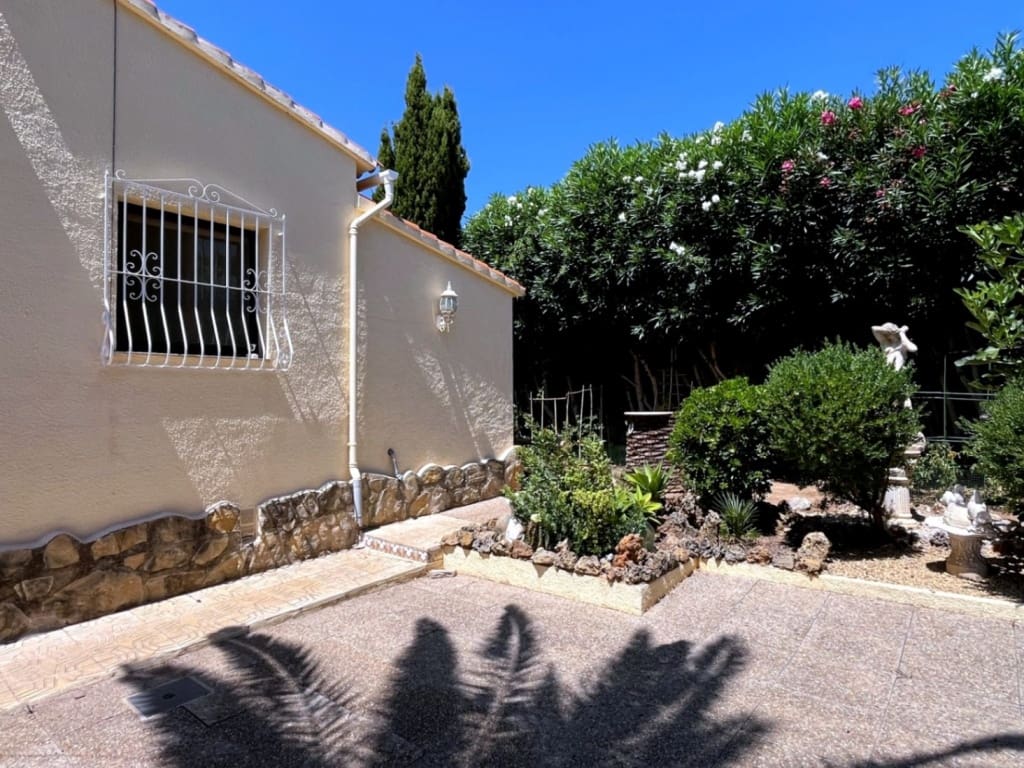 3 chambre Villa/Maison à vendre à Calpe / Calp avec piscine - 490 000 € (Ref: 9406236)