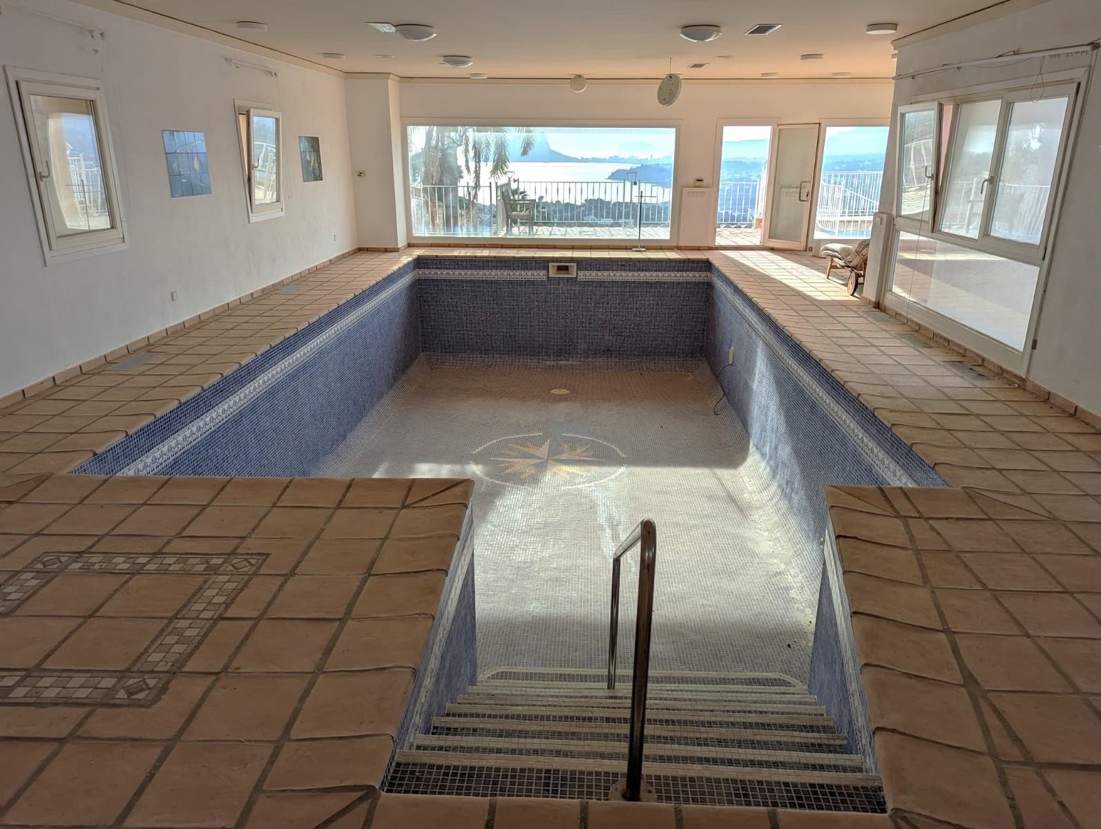 Chalet de 4 habitaciones en Moraira en venta con piscina - 450.000 € (Ref: 9406238)