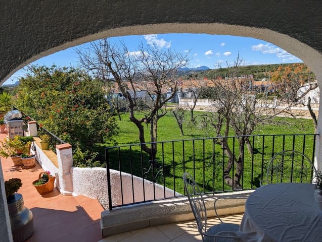 2 bedroom Finca/Country House for sale in Moraira, Teulada-Moraira with pool - € 450,000 (Ref: 9406239)