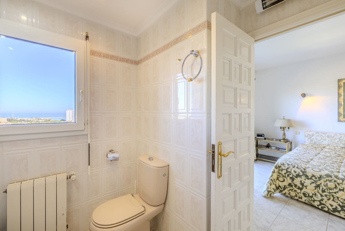 4 sovrum Villa till salu i Denia med pool - 950 000 € (Ref: 9406241)