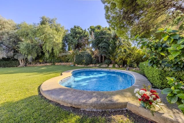 4 sovrum Villa till salu i Dénia med pool - 950 000 € (Ref: 9406241)