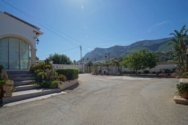 4 quarto Moradia para venda em Dénia com piscina - 580 000 € (Ref: 9406243)