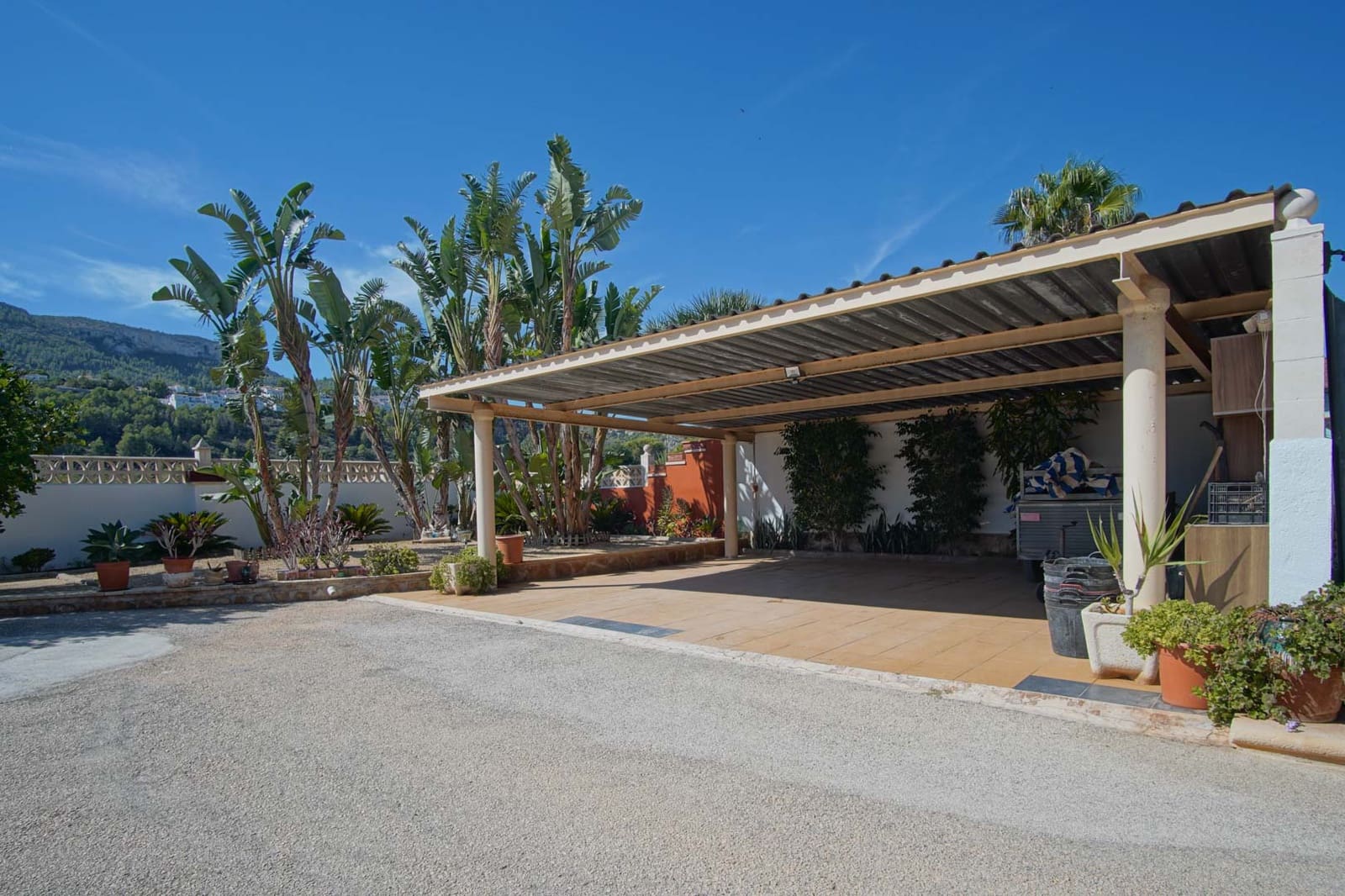 4 quarto Moradia para venda em Denia com piscina - 580 000 € (Ref: 9406243)