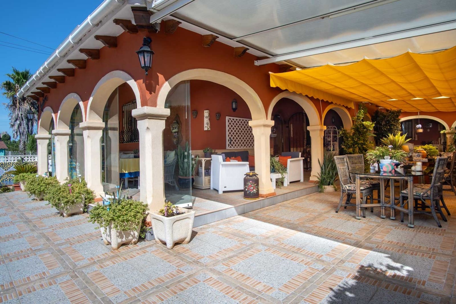 4 quarto Moradia para venda em Denia com piscina - 580 000 € (Ref: 9406243)