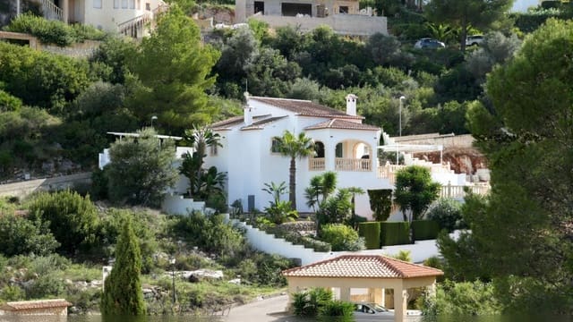 3 soveværelse Villa til salg i Pedreguer med swimmingpool - € 399.000 (Ref: 9431088)