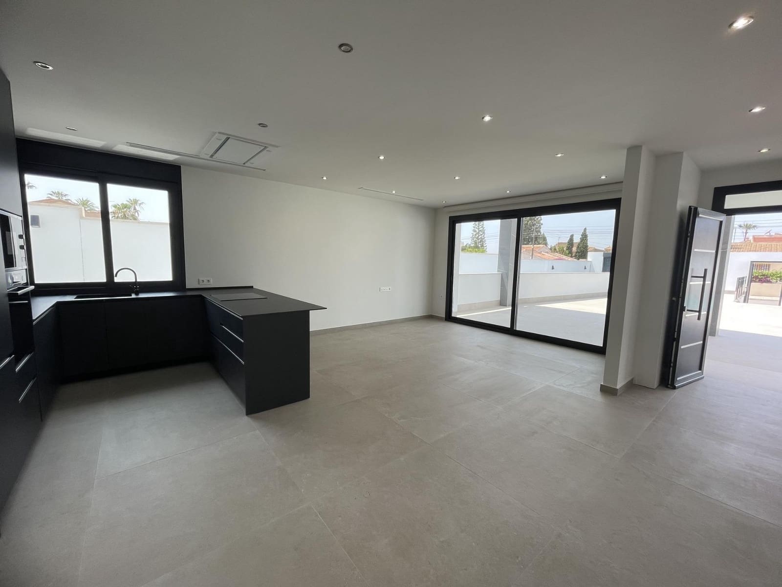 Chalet de 3 habitaciones en Ciudad Quesada en venta - 799.900 € (Ref: 9443166)