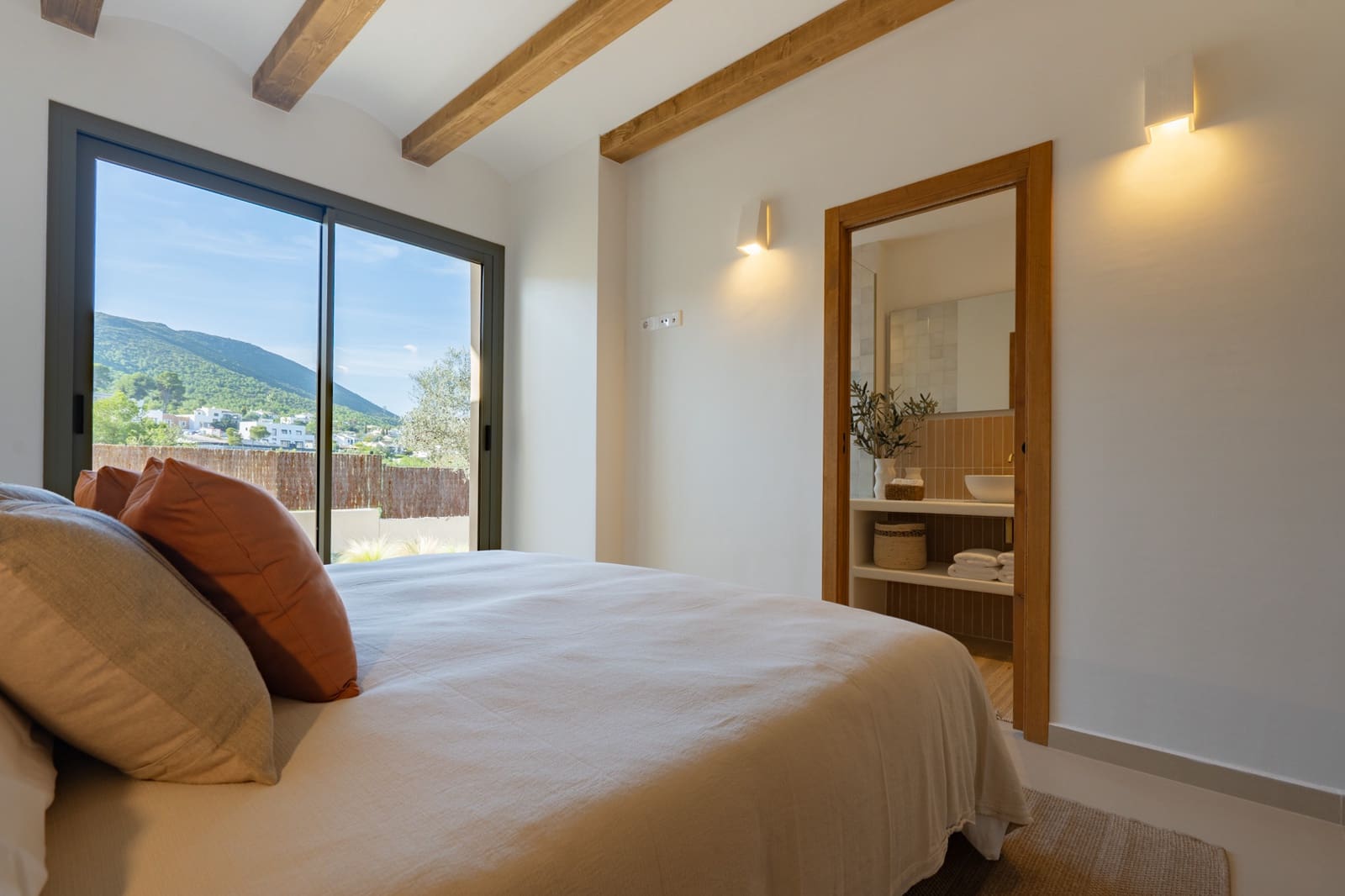 Chalet de 3 habitaciones en Javea / Xàbia en venta con piscina - 1.375.000 € (Ref: 9445822)