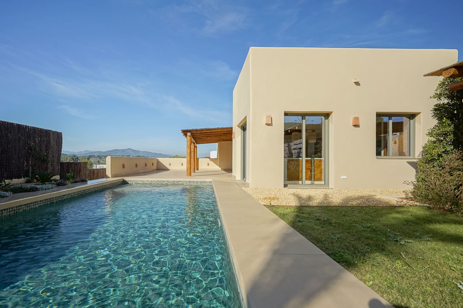 Chalet de 3 habitaciones en Javea / Xàbia en venta con piscina - 1.375.000 € (Ref: 9445822)