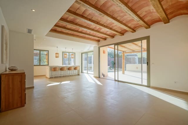 Chalet de 3 habitaciones en Javea / Xàbia en venta con piscina - 1.375.000 € (Ref: 9445822)