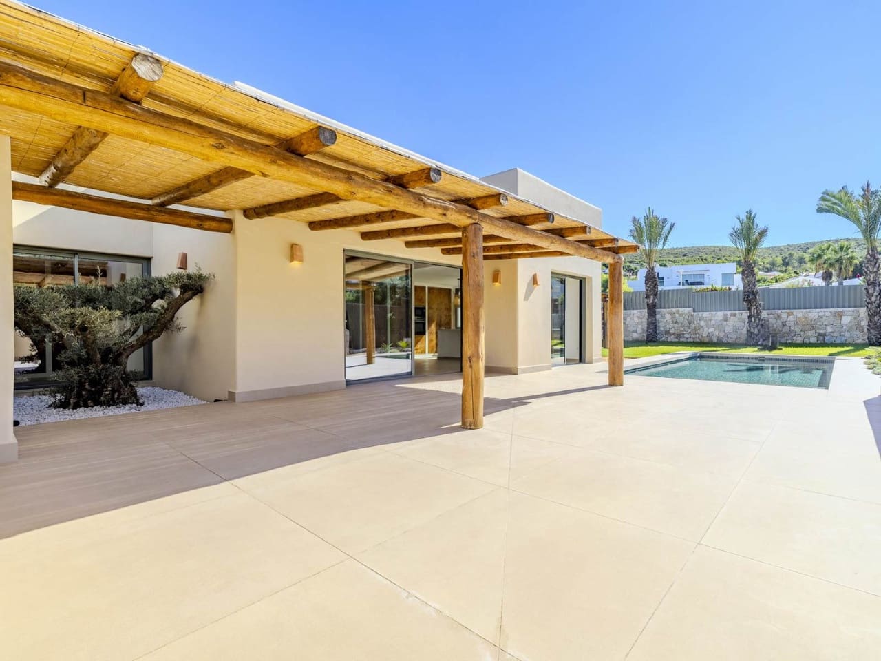 Chalet de 3 habitaciones en Javea / Xàbia en venta con piscina - 1.375.000 € (Ref: 9445822)