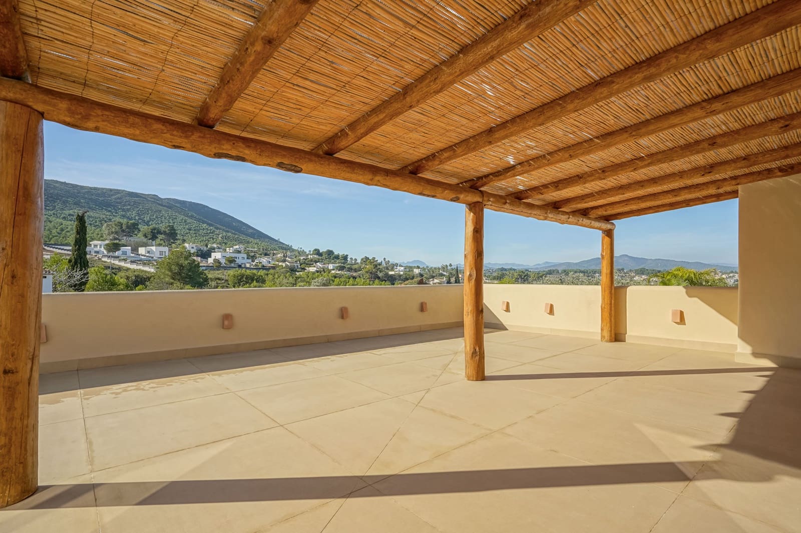 Chalet de 3 habitaciones en Javea / Xàbia en venta con piscina - 1.375.000 € (Ref: 9445822)