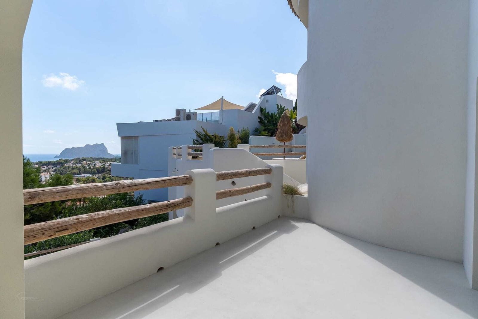 6 soveværelse Villa til salg i Benissa med swimmingpool - € 1.990.000 (Ref: 9445824)