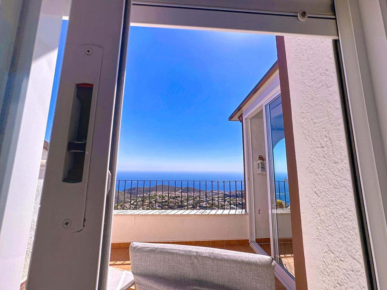 2 soveværelse Lejlighed til salg i Moraira med swimmingpool - € 260.000 (Ref: 9449876)