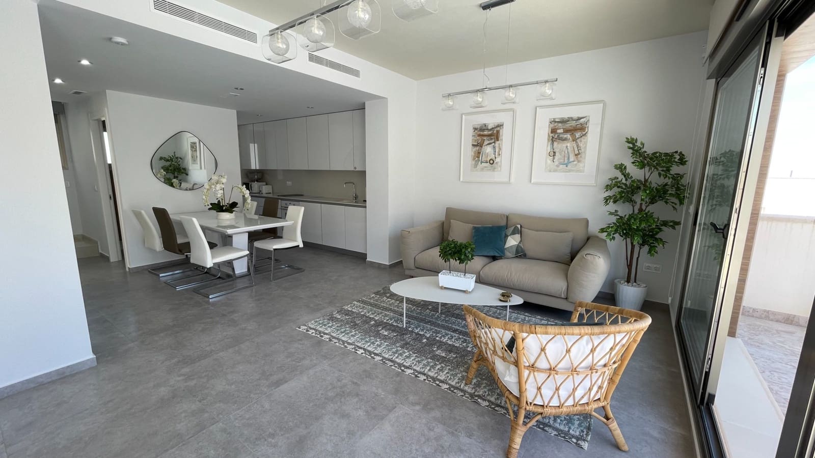 3 Zimmer Villa zu verkaufen in Villamartin mit Pool Garage - 525.000 € (Ref: 9651312)