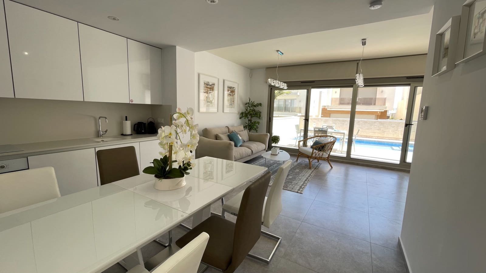 3 Zimmer Villa zu verkaufen in Villamartin mit Pool Garage - 525.000 € (Ref: 9651312)