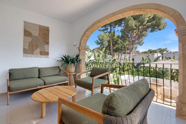 2 soveværelse Villa til salg i Moraira, Teulada-Moraira med swimmingpool - € 695.000 (Ref: 9651314)