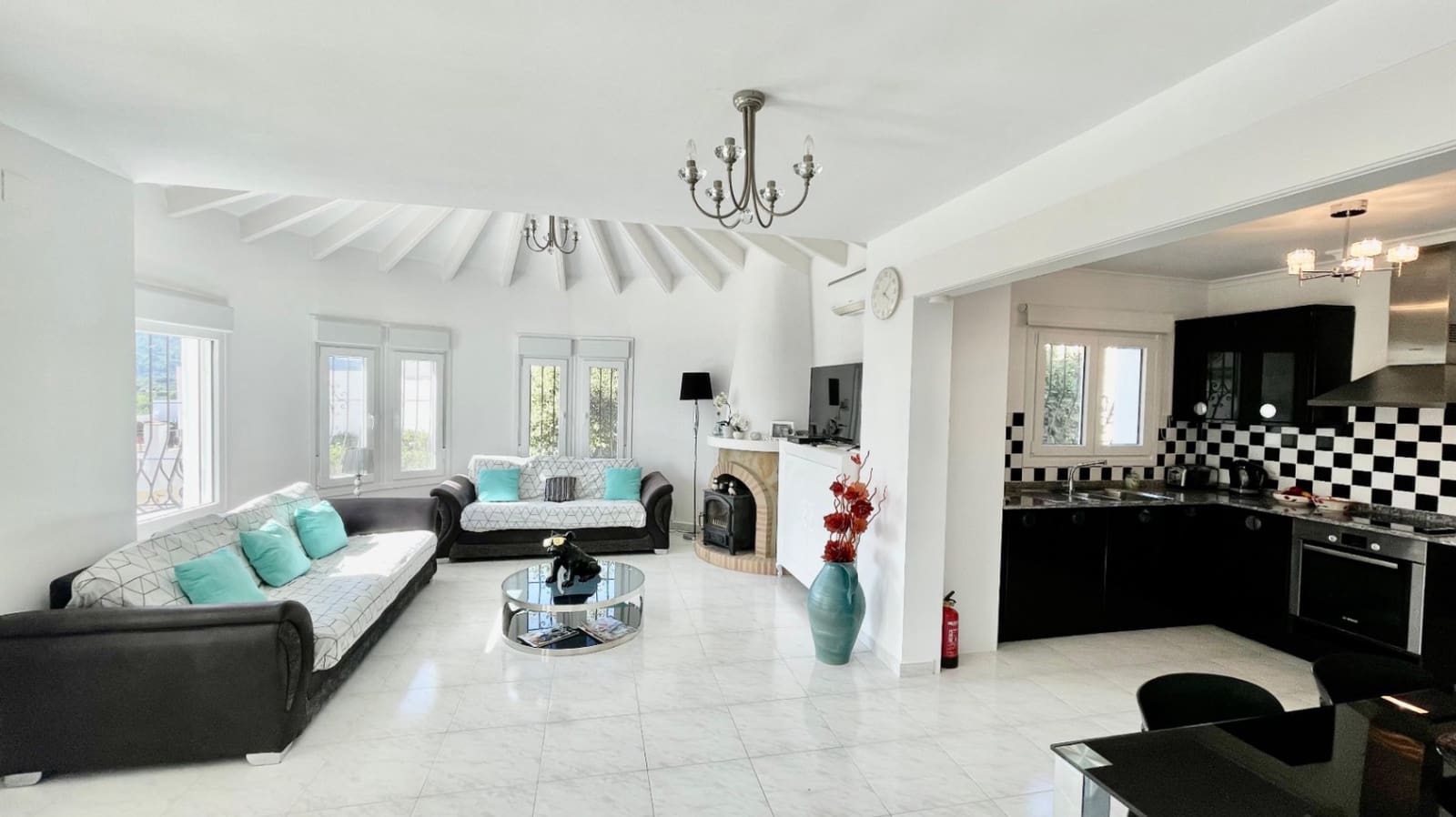 4 sypialnia Willa na sprzedaż w Jalon / Xalo z basenem - 460 000 € (Ref: 9651315)