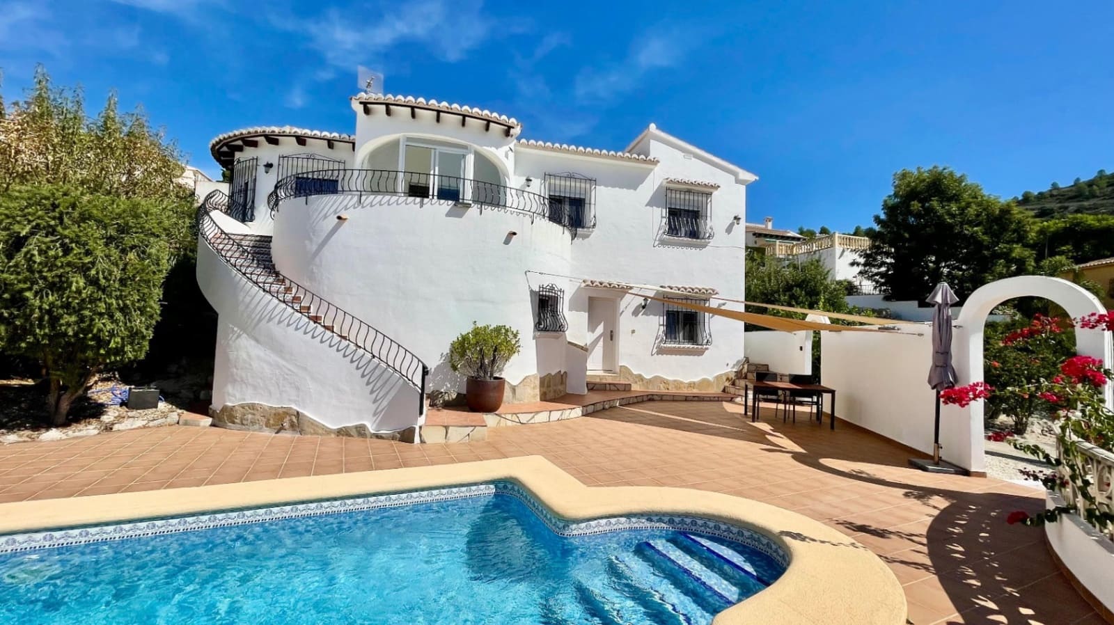 4 sypialnia Willa na sprzedaż w Jalon / Xalo z basenem - 460 000 € (Ref: 9651315)