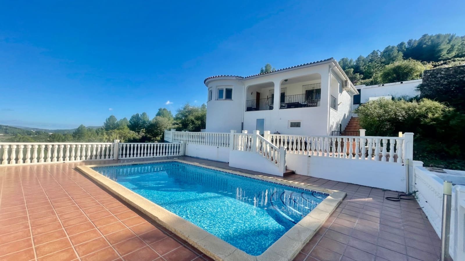 4 bedroom Finca/Country House for sale in Jalon / Xalo with pool - € 399,000 (Ref: 9651316)