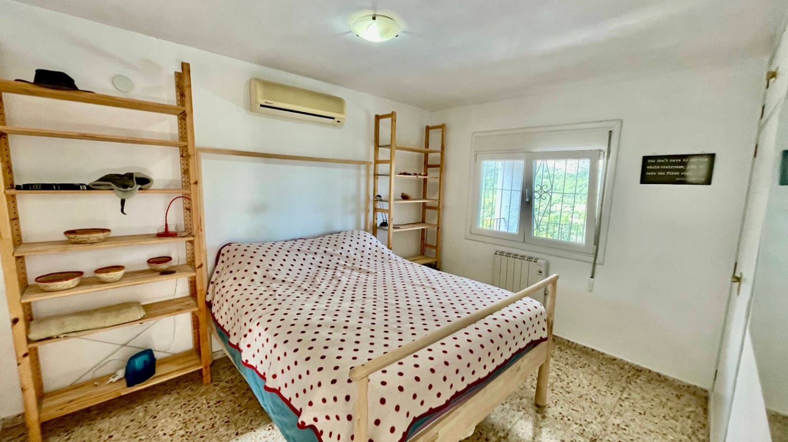 4 bedroom Finca/Country House for sale in Jalon / Xalo with pool - € 399,000 (Ref: 9651316)