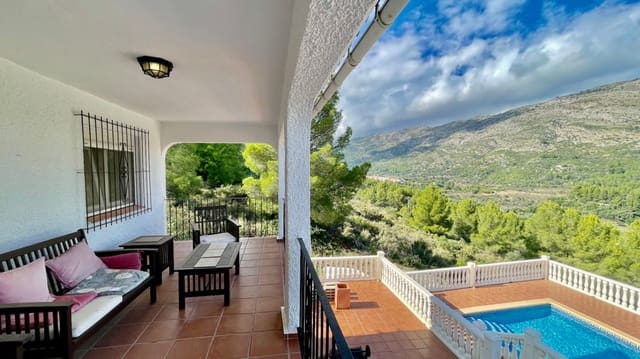 4 bedroom Finca/Country House for sale in Jalón / Xaló with pool - € 399,000 (Ref: 9651316)