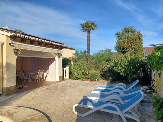 3 bedroom Villa for sale in Orba with pool - € 580,000 (Ref: 9651317)