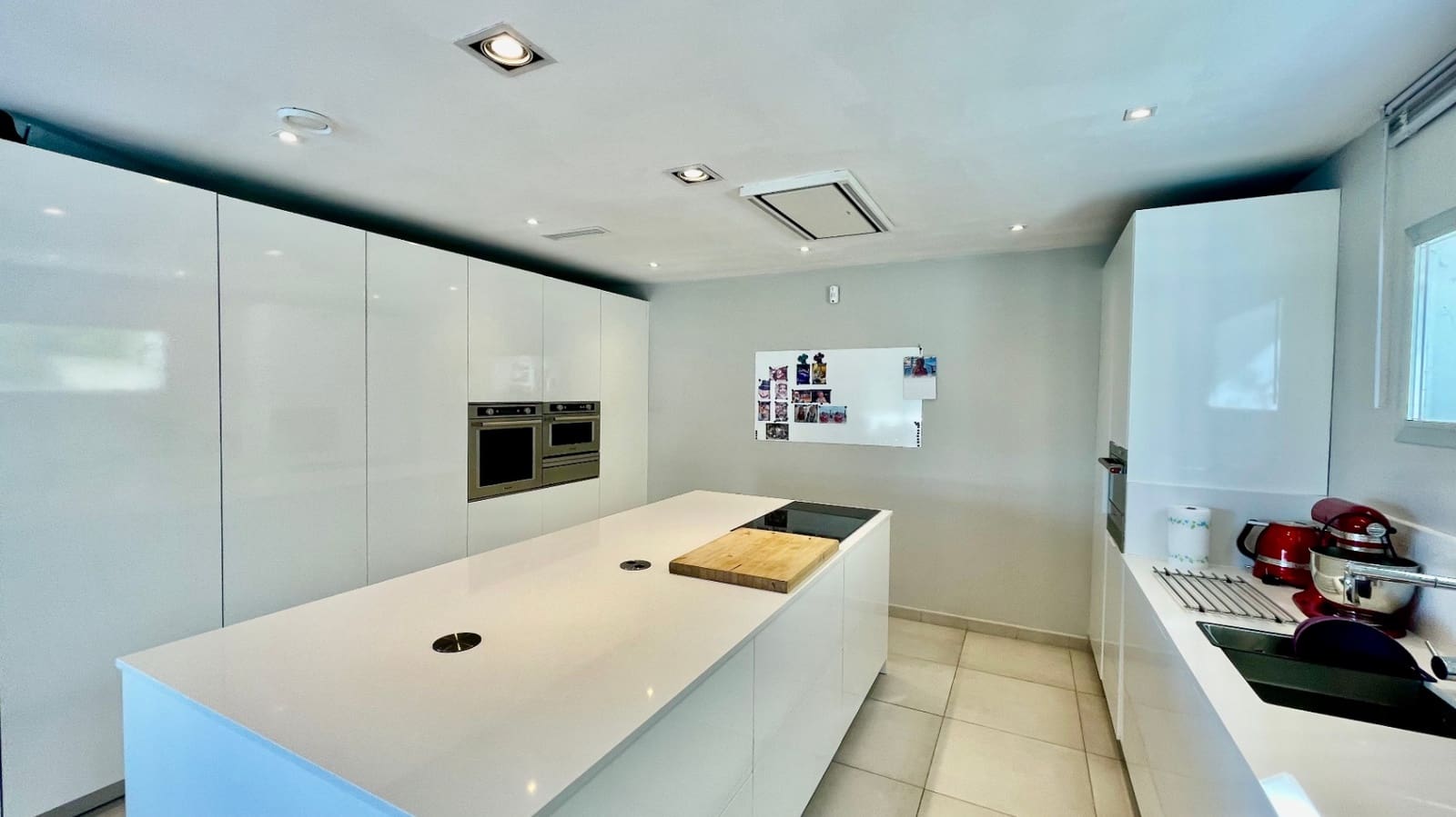 3 slaapkamer Villa te koop in Orba met zwembad - € 599.950 (Ref: 9651318)