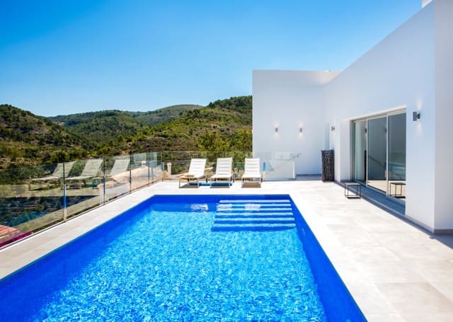 3 chambre Villa/Maison à vendre à Orba avec piscine - 599 950 € (Ref: 9651318)