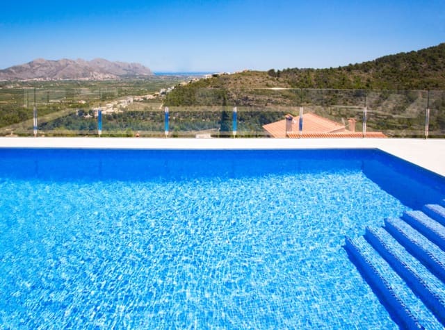 3 chambre Villa/Maison à vendre à Orba avec piscine - 599 950 € (Ref: 9651318)