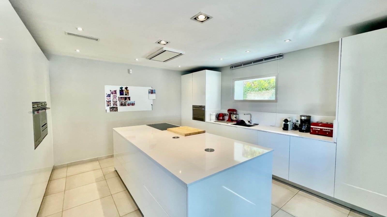 3 slaapkamer Villa te koop in Orba met zwembad - € 599.950 (Ref: 9651318)