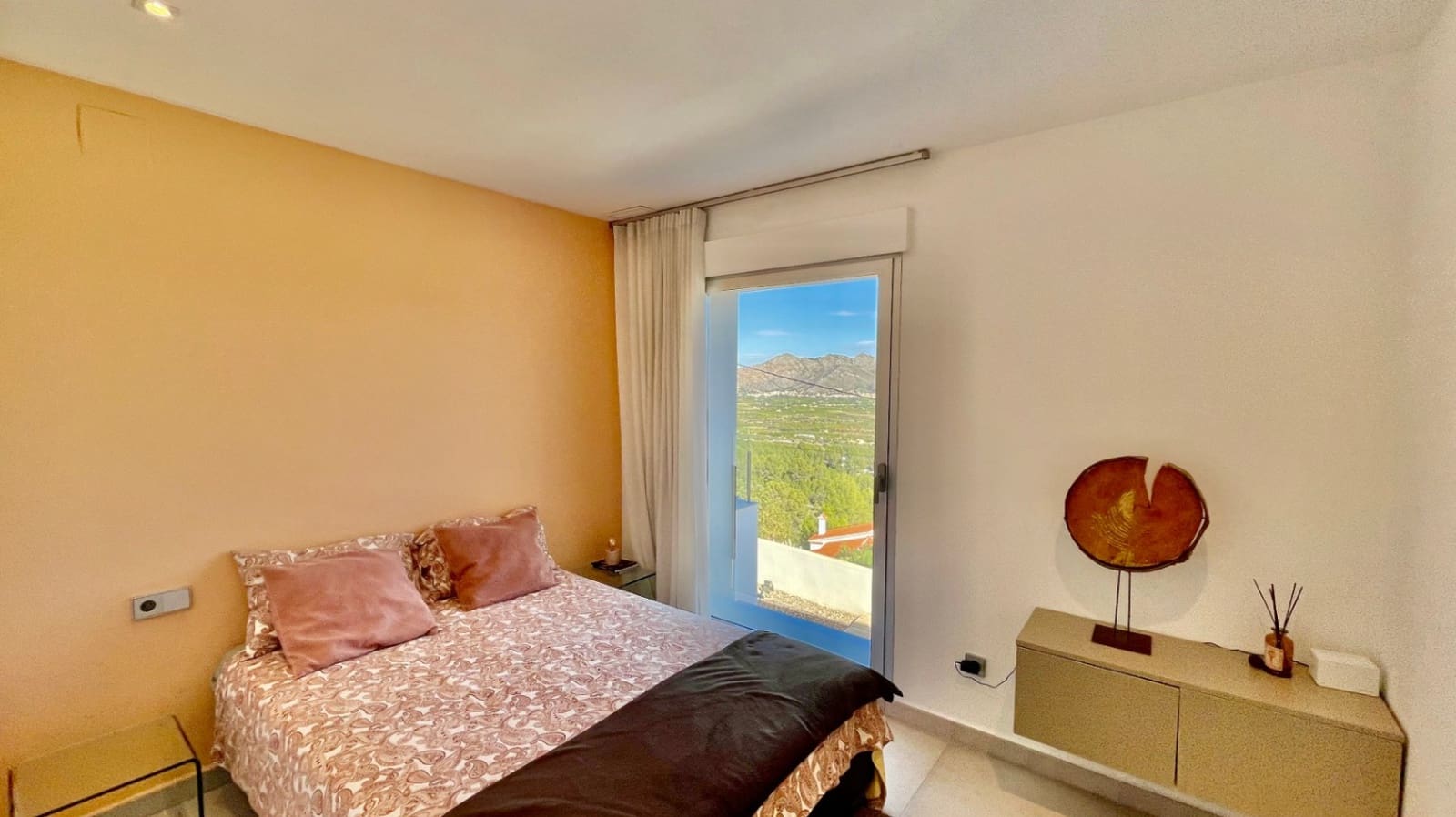 3 slaapkamer Villa te koop in Orba met zwembad - € 599.950 (Ref: 9651318)