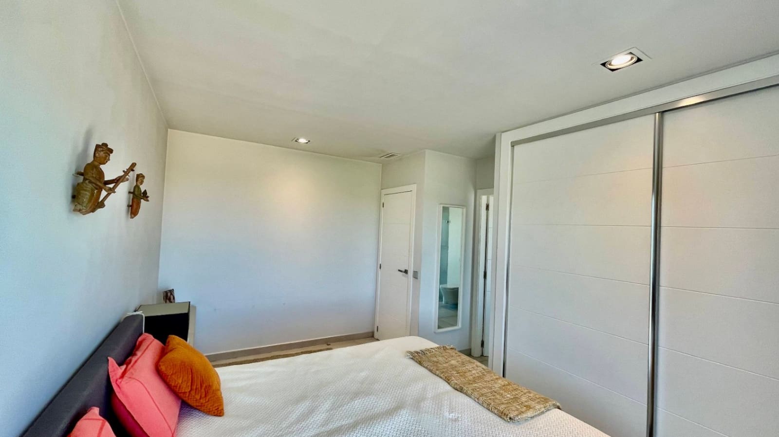 3 slaapkamer Villa te koop in Orba met zwembad - € 599.950 (Ref: 9651318)