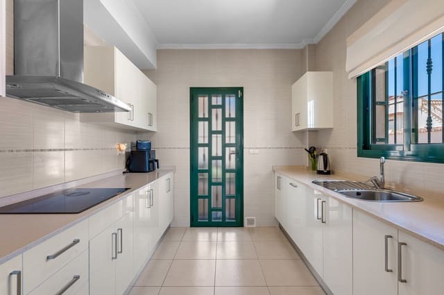 4 soveværelse Villa til salg i Ciudad Quesada, Rojales med swimmingpool - € 470.000 (Ref: 9669956)
