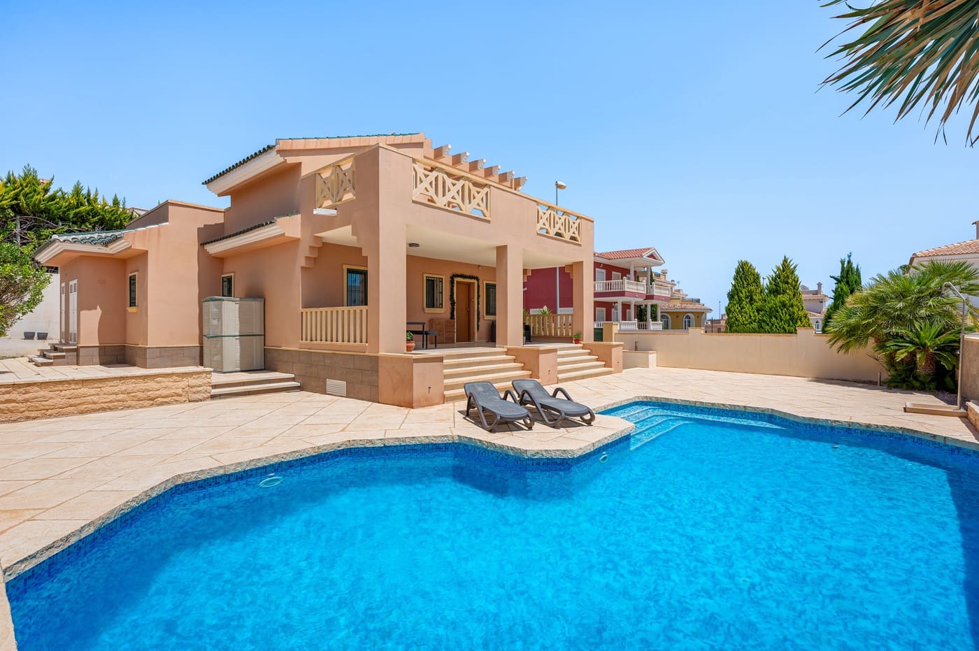 4 soveværelse Villa til salg i Ciudad Quesada med swimmingpool - € 470.000 (Ref: 9669956)