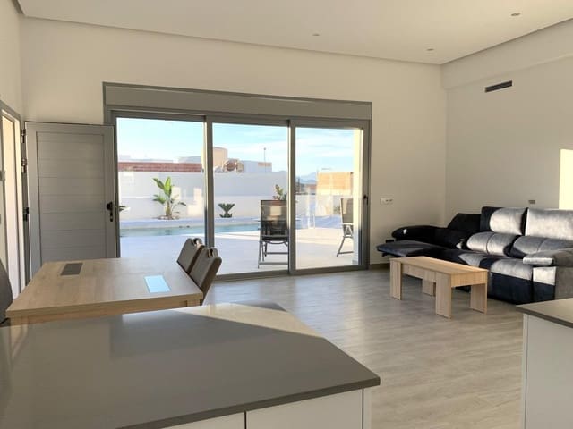 Chalet de 3 habitaciones en Rafal en venta con piscina - 415.000 € (Ref: 9683414)