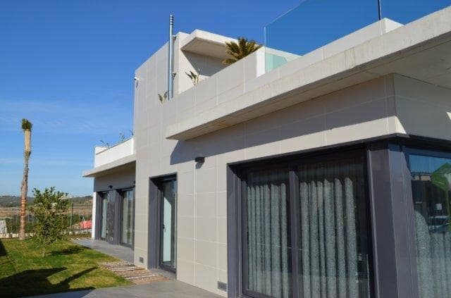 4 Zimmer Villa zu verkaufen in Orihuela Costa - 1.175.000 € (Ref: 9690442)
