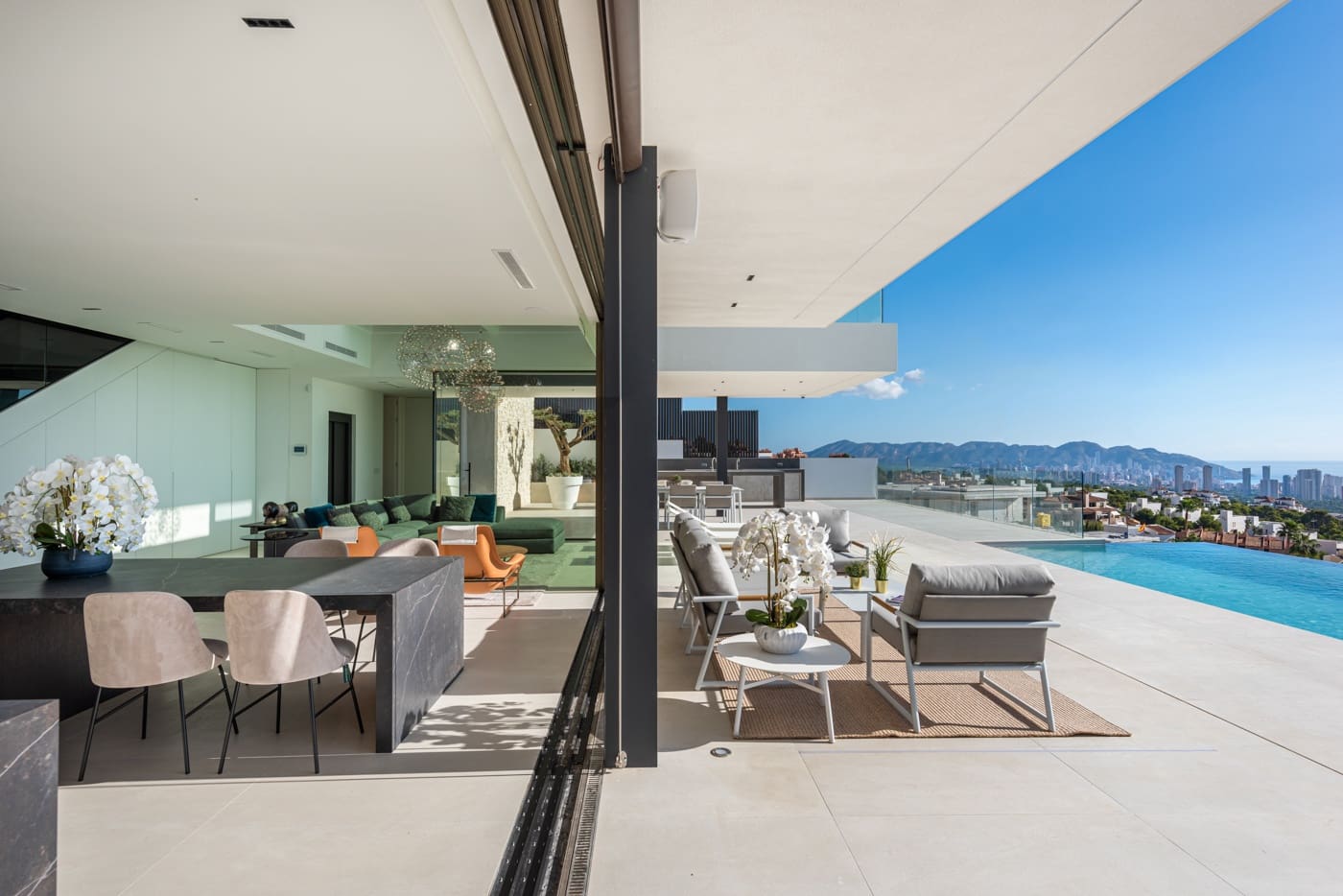 Chalet de 5 habitaciones en Finestrat en venta - 2.450.000 € (Ref: 9690443)