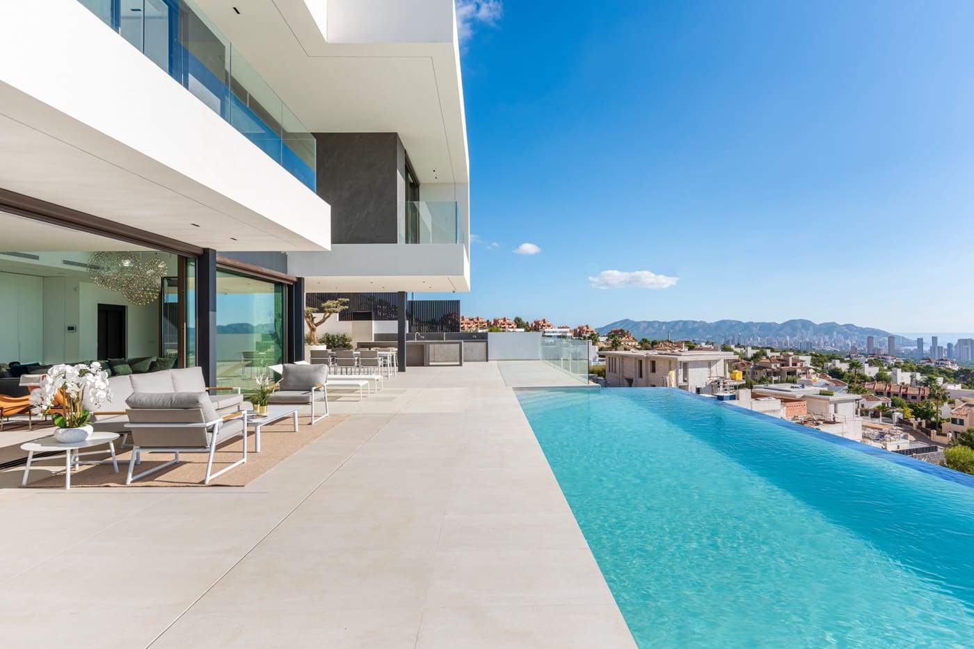 Chalet de 5 habitaciones en Finestrat en venta - 2.450.000 € (Ref: 9690443)