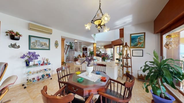 8 bedroom Villa for sale in Cabo Roig, Orihuela - € 4,900,000 (Ref: 9690444)