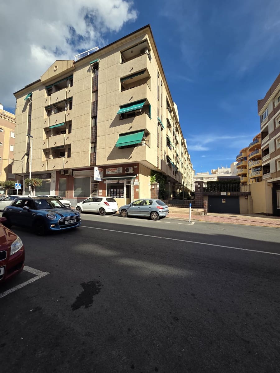 3 chambre Appartement à vendre à Torrevieja - 185 000 € (Ref: 9696362)