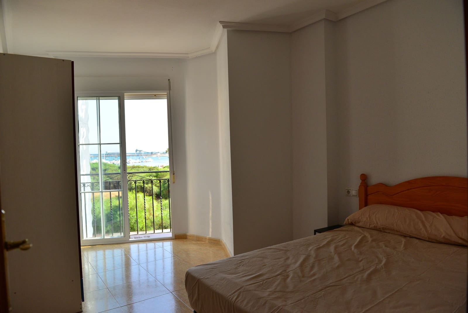 3 Zimmer Apartment zu verkaufen in Torrevieja - 175.000 € (Ref: 9696365)