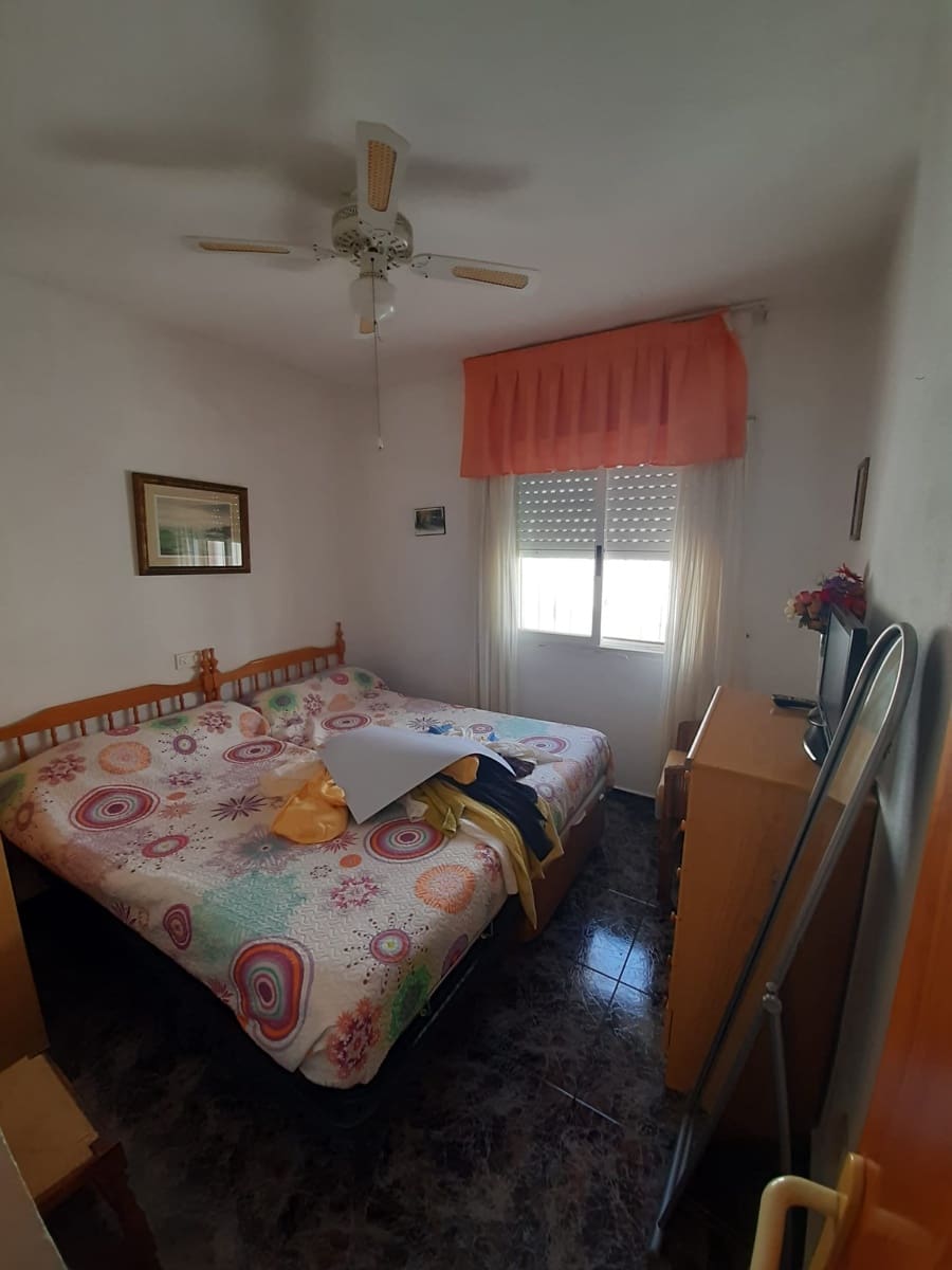4 bedroom Terraced Villa for sale in Torrevieja - € 189,000 (Ref: 9696366)